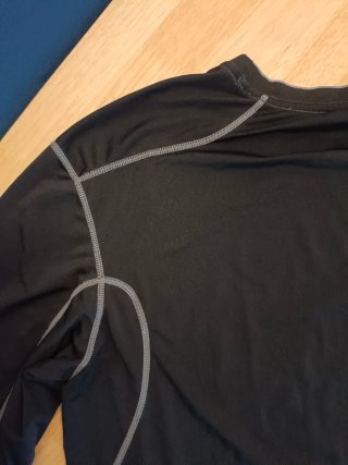 Camiseta Nike Pro Fit manga larga