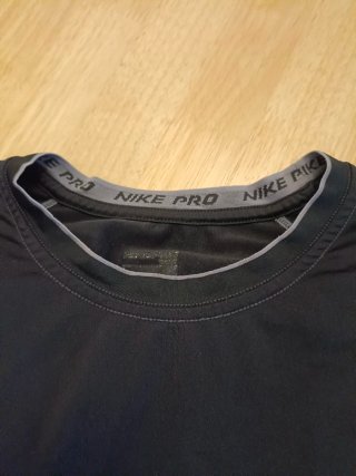 Camiseta Nike Pro Fit manga larga