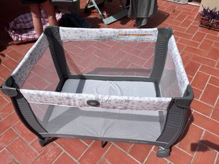 Cuna de viaje Graco Pack 'n Play Travel Dome LX