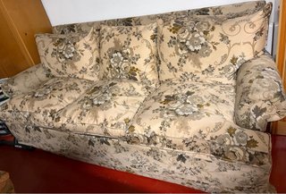 Sofá y sillón floral