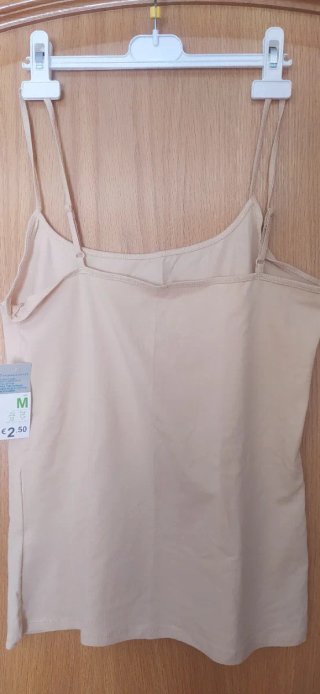 Camiseta tirantes beige Primark Talla M