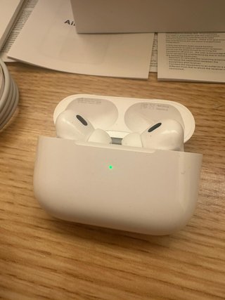 Airpods Pro 2 (1 roto)
