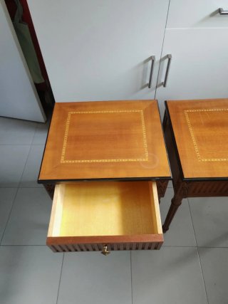 Mesitas de noche de madera
