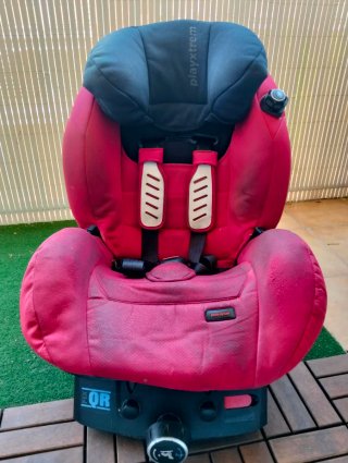 Silla de coche infantil Playxtrem roja con Isofix