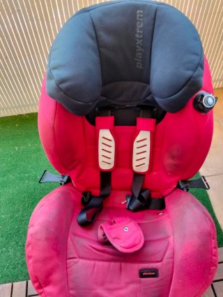 Silla de coche infantil Playxtrem roja con Isofix