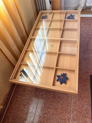 Mesa centro madera y cristal con compartimentos