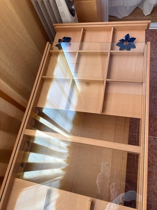 Mesa centro madera y cristal con compartimentos