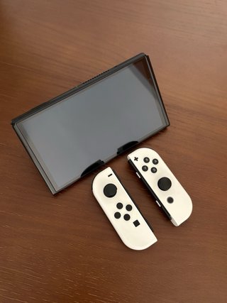 Nintendo Switch OLED Bianca 64GB