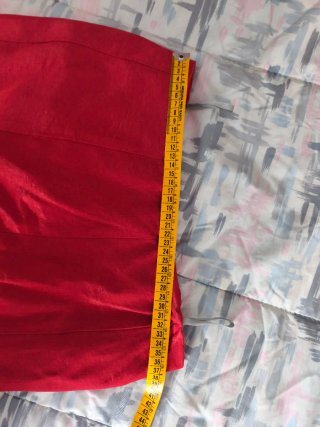 Corpiño y falda larga roja de fiesta