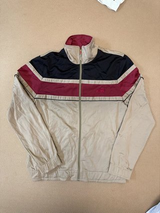 Chaqueta Puma estilo retro beige bloques de color