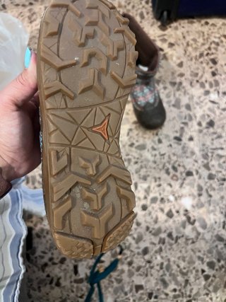 Botas para mujer sirve para la nieve y el agua