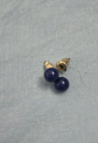 Pendientes bola azules con detalles plateados