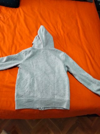 Sudadera Gap Gris con Logo Rosa