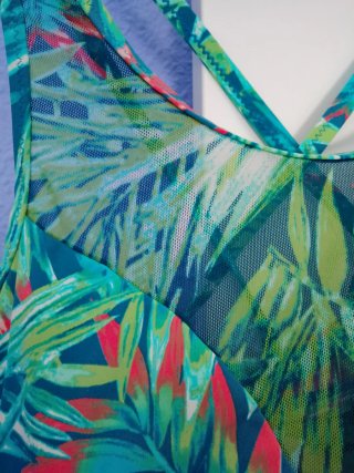 Lote 2 Bikinis Tropical y Color Block