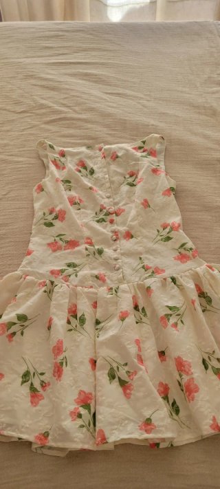 Vestido floral blanco y rosa