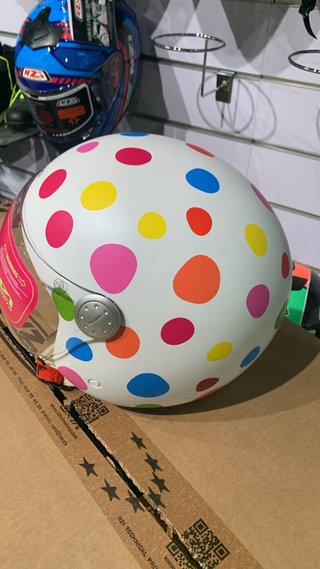 Casco jet Nzi Lunar Agatha Ruiz de la Prada