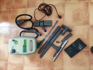 Vaporeta Polti con accesorios
