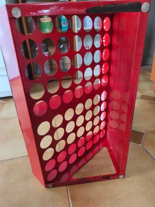 Expositor Revista ¡HOLA! Metal