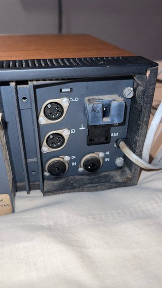 Bang & Olufsen Beomaster 1400 Amplificador