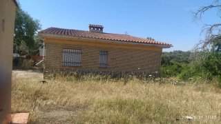 Venta de terreno con vivienda independiente