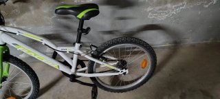 Bicicleta infantil 20 verde y blanca