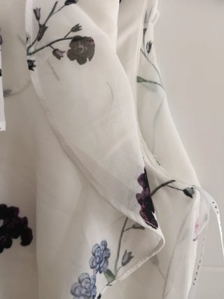 Vestido floral blanco talla S