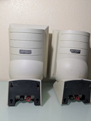 Altavoces KEF SP3235
