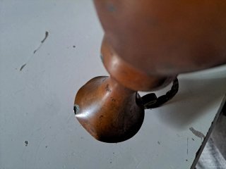 Jarrón pequeño de cobre