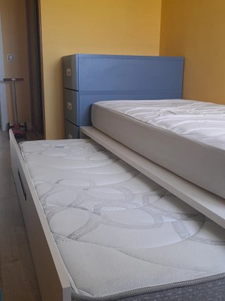Cama nido con 2 colchones y cajoneras