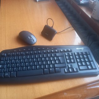 Microsoft Wireless Optical Desktop 700