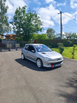 Peugeot 206 1999