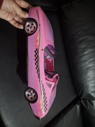 Macchina rosa Barbie