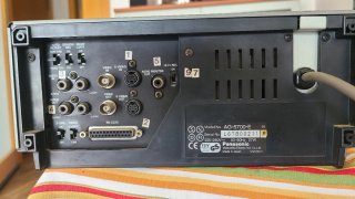 Panasonic AG-5700 + Mesa Edición AG-A570
