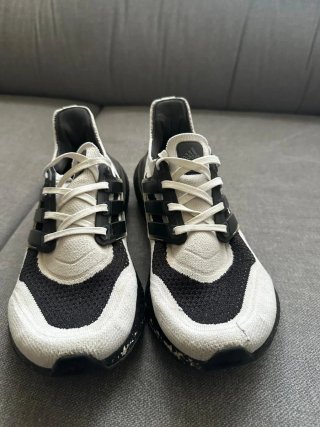 Zapatillas Adidas Ultraboost Blancas y Negras