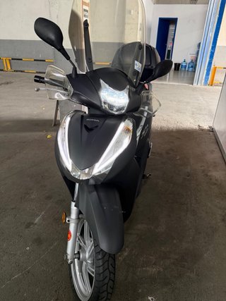 Moto Scooter Honda sh 300