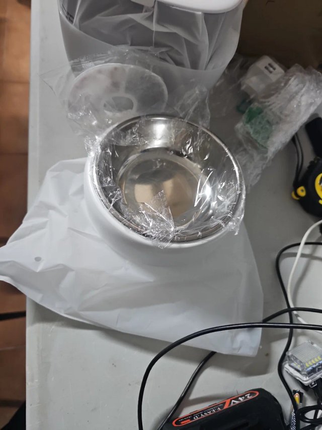 Mangiatoia e Beverino Automatico per Animali Domestici