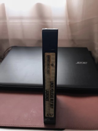 Unos Policías Muy Muy Ladrones VHS