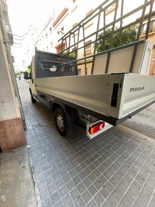 Peugeot Boxer caja cabina 333 L2 BHDI 130CV.