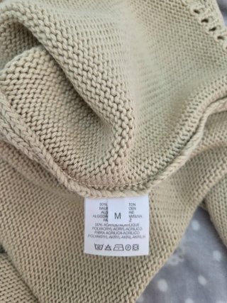 Maglione Beige Boho-Chic con Nappine