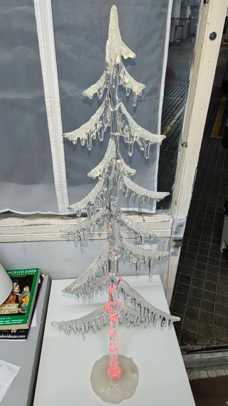 Árbol de Navidad con Luces LED Rojas