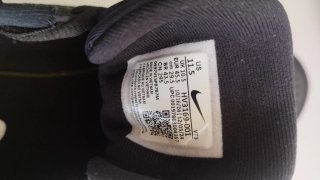 Zapatillas Nike Negras y amarillas