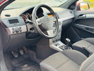 Opel Astra GTC SPORT