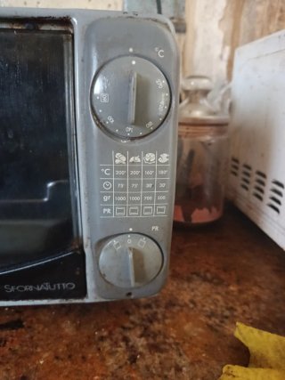 Horno Eléctrico Pequeño DeLonghi