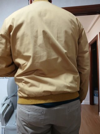 Chaqueta bomber azul y beige revesible