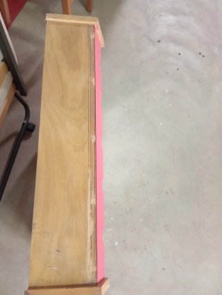 Vetrinetta da muro in legno e vetro