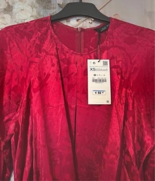 Vestido kimono rojo Zara