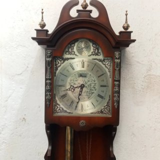 Reloj de pared antiguo de madera Escucho ofertas
