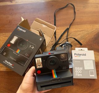 Polaroid OneStep+ Cámara Instantánea Negra nueva