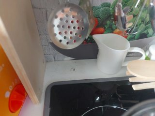 Cocinita de juguete con accesorios