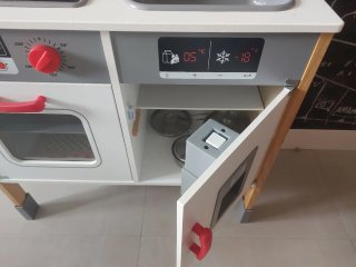 Cocinita de juguete con accesorios